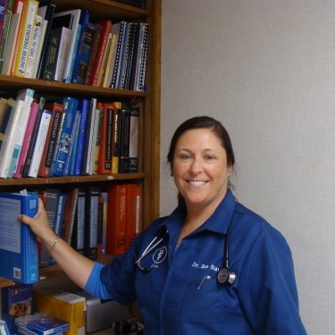 Dr. Suzanne Savage